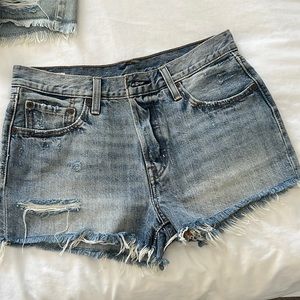 Levi shorts 501